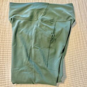 Lululemon Grey Eucalyptus Wunder Train High-Rise Tight with pockets 25”